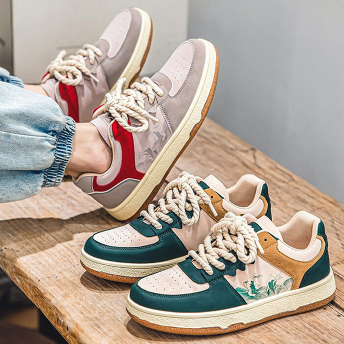 3db74a04-2652-462a-b3b7-df3a37165c5a.jpg "Men's comfortable lace-up casual sneakers with a thick platform sole." (Note: If the shoe is a specific color, like black or white, add the color into this text, e.g., "Black men's comfortable lace-up...").