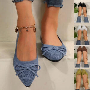 Women's knitted pointed-toe loafers with a stylish bow, perfect as comfortable office shoes for women.