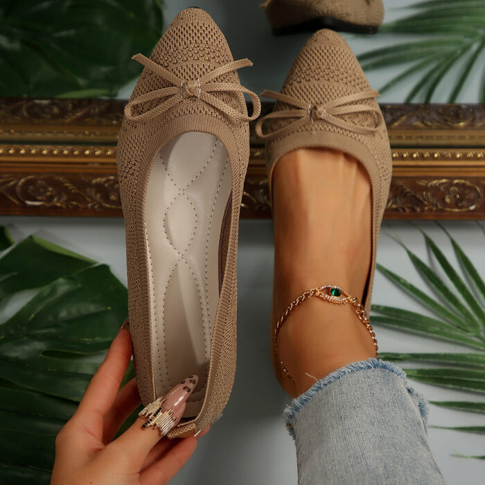a75abce0-ebed-4034-af52-da306d734867.jpg Women's knitted pointed-toe loafers with a stylish bow, perfect as comfortable office shoes for women.
