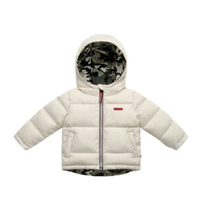 Close-up of the thick thermal cotton insulation and smooth zipper on a kids padded winter jacket.