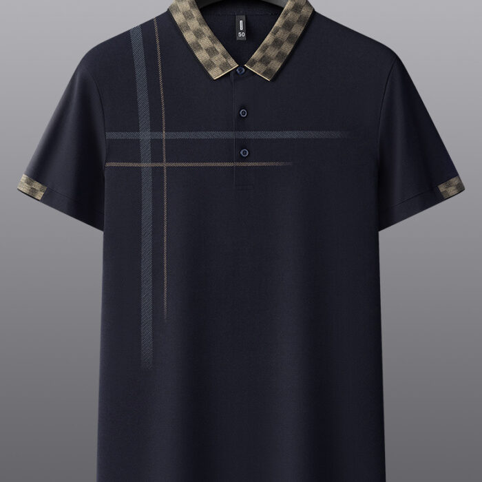 b009a163-ce22-4318-94f8-efaa1ce36111.jpg A professional man wearing a classic mens cotton polo shirt ph for a smart casual office look.